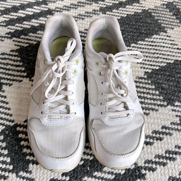 Nike Air Max Coliseum RCR Vintage Tennis Shoe - Picture 2 of 12